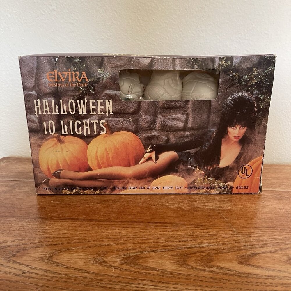 ELVIRA Mistress of the Dark Halloween NEW NOS 10 Skull Lights RARE Vintage